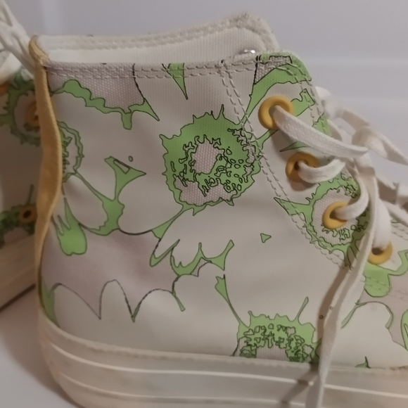 Converse Green and White floral High-Top Sneakers - Picture 10 of 11